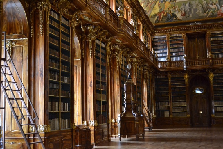 チェコ プラハ ストラホフ修道院図書館