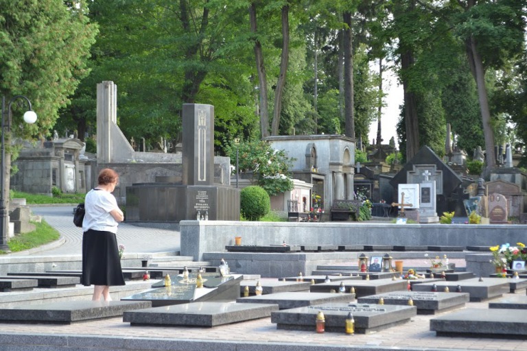 ウクライナ リヴィウ　リチャキフ墓地