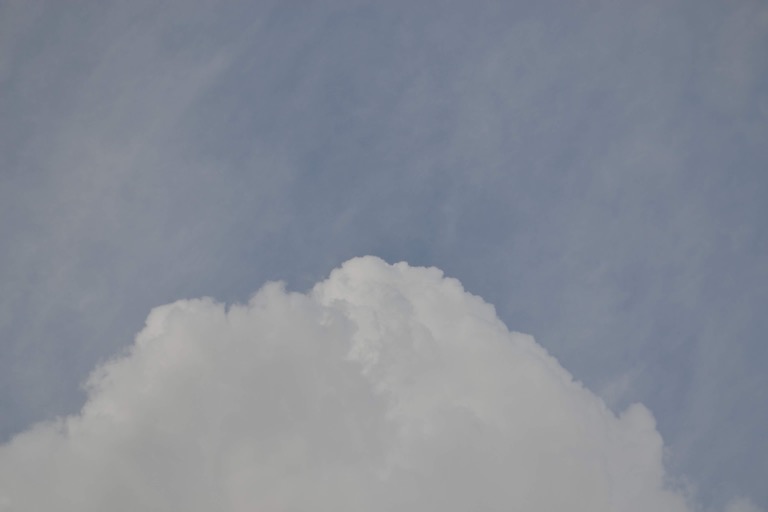 べラルーシ　ミンスク　雲